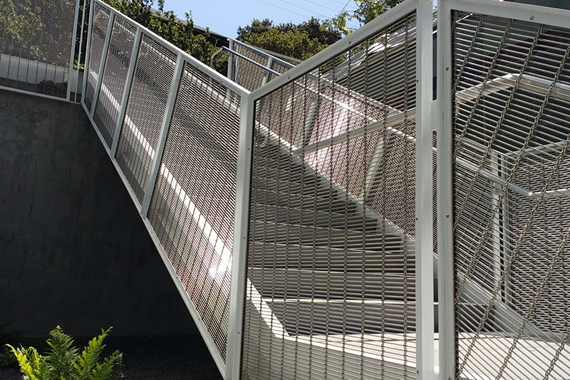 architectural-wire-mesh-handrail (4).jpg